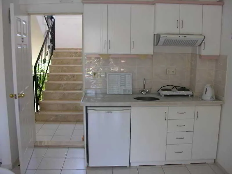 Rhodes Apart İçmeler